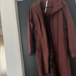 lululemon athletica Women's Long Hooded Trench Coat - Maroon